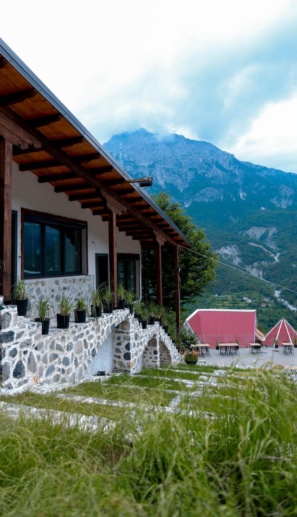 Hotel Thethi Exterior foto